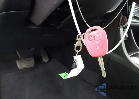 2019 Toyota Corolla Le z USA, uszkodzony, nr VIN 5YFBURHE5KP890554